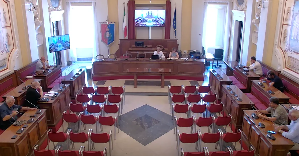In Sala Orciari, alcuni consiglieri partecipano alla commissione di luglio in cui Liverano propose l'estensione dell'orario delle sale gioco d'azzardo